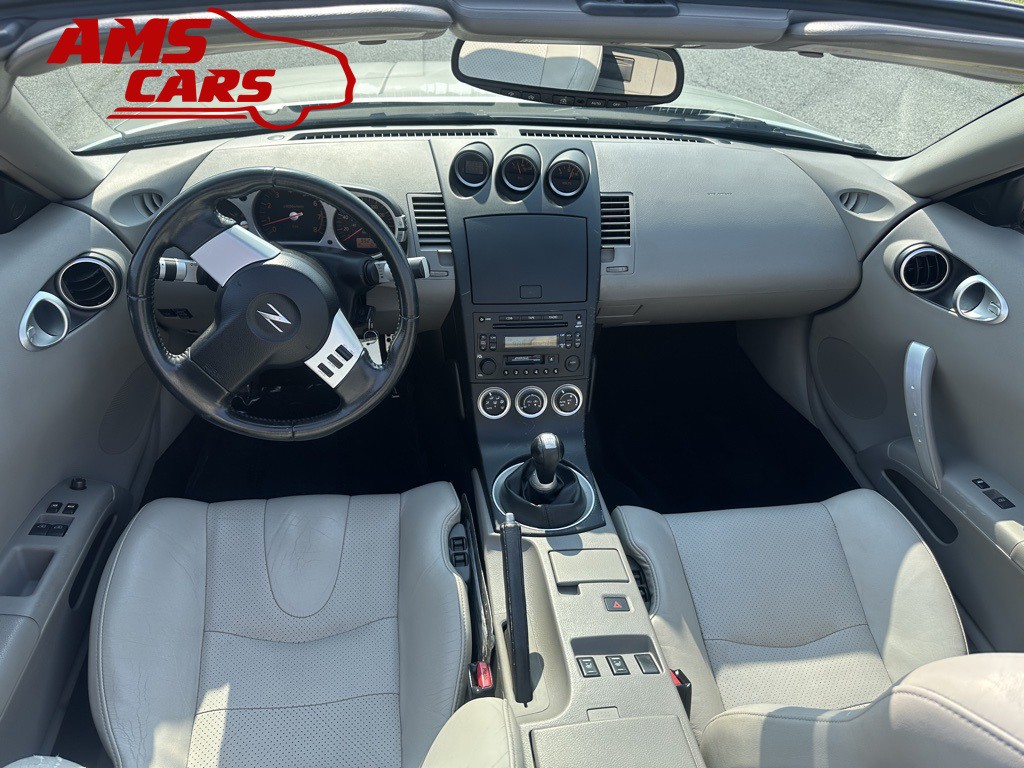 2005 Nissan 350Z Image 14