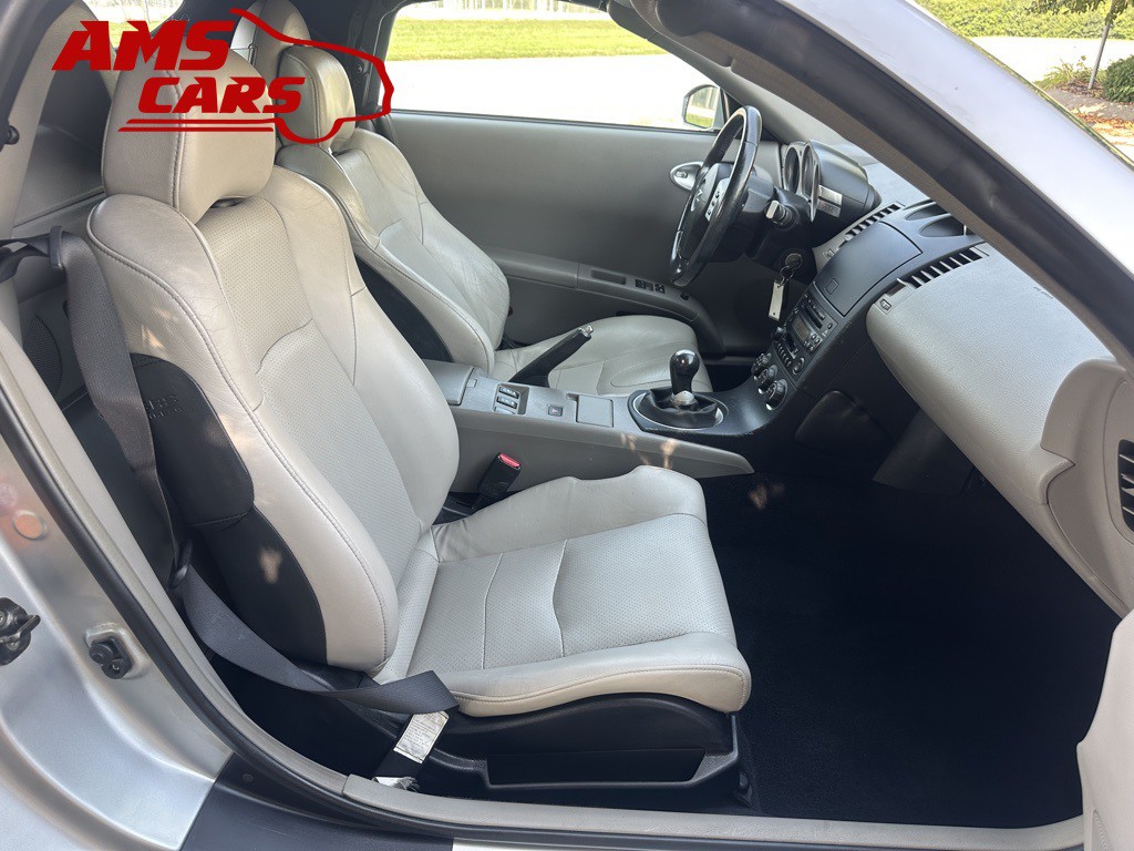 2005 Nissan 350Z Image 18