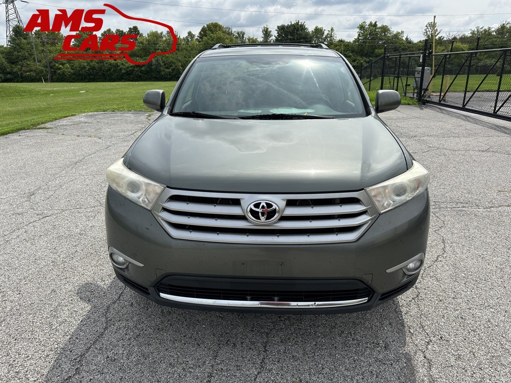 2013 Toyota Highlander Image 2