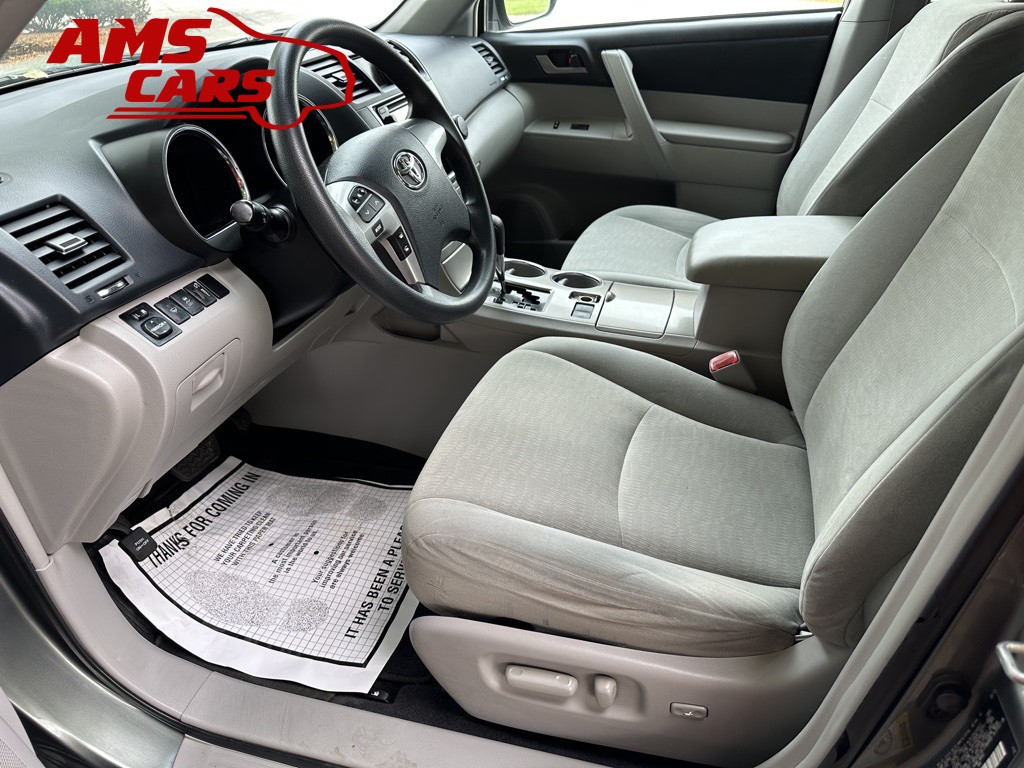 2013 Toyota Highlander Image 10