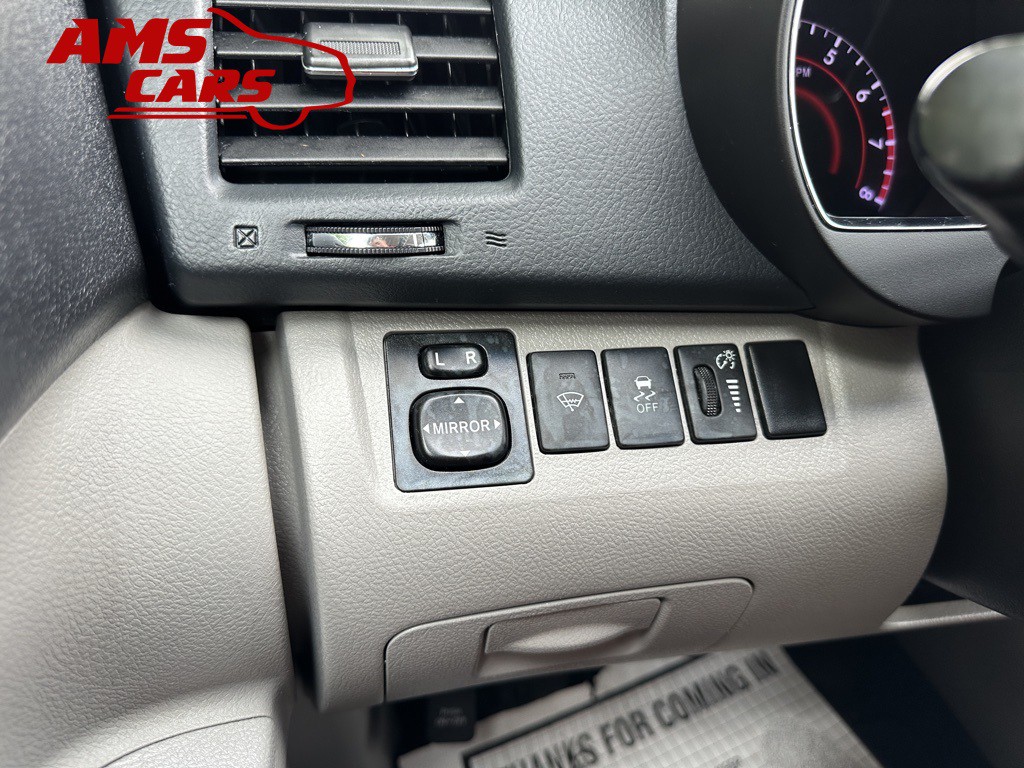 2013 Toyota Highlander Image 24