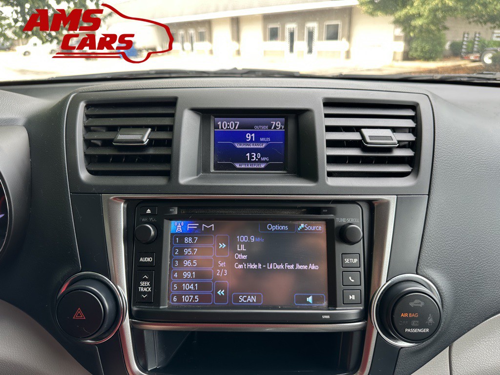 2013 Toyota Highlander Image 26