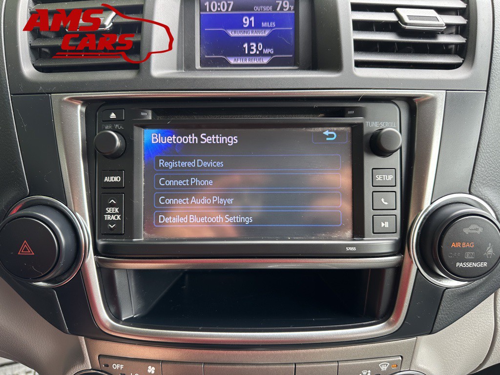 2013 Toyota Highlander Image 28
