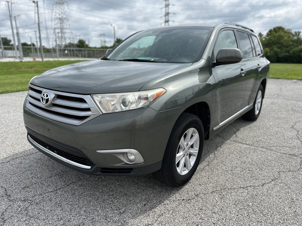 2013 Toyota Highlander Image 1