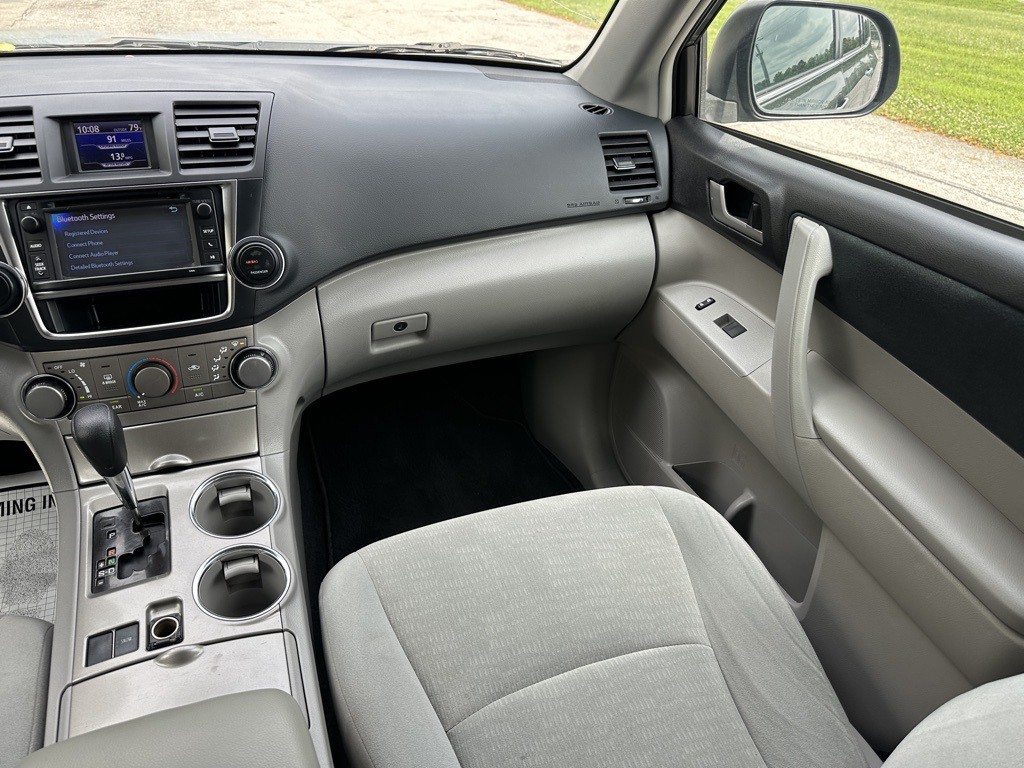 2013 Toyota Highlander Image 9