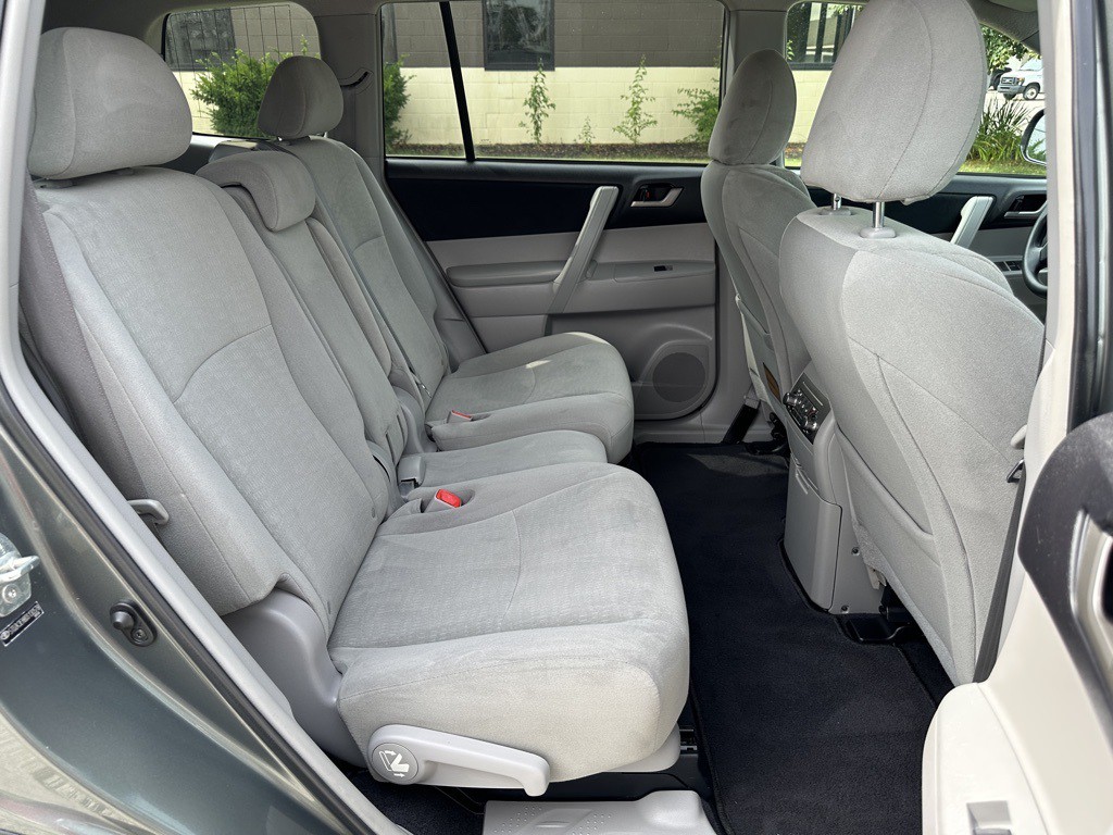 2013 Toyota Highlander Image 18
