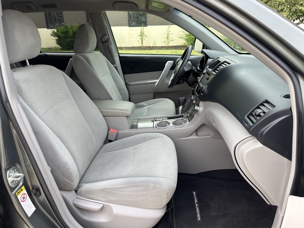 2013 Toyota Highlander Image 20