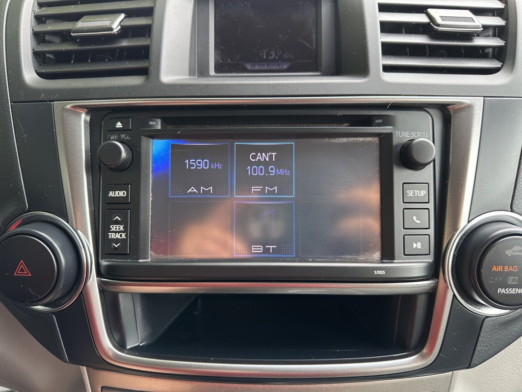 2013 Toyota Highlander Image 27