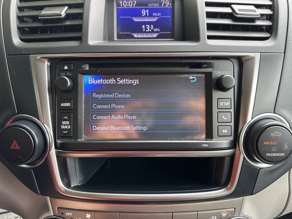 2013 Toyota Highlander Image 28