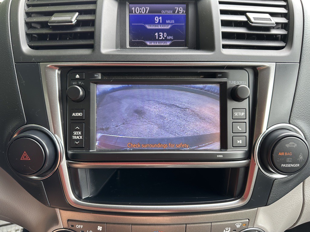 2013 Toyota Highlander Image 29