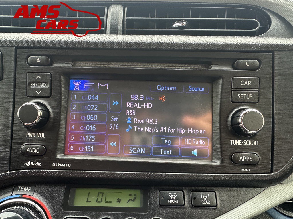 2012 Toyota Prius Image 30