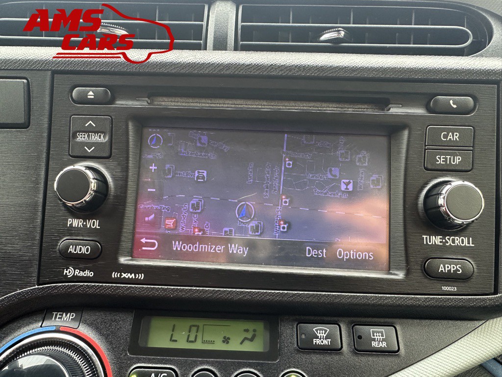 2012 Toyota Prius Image 33