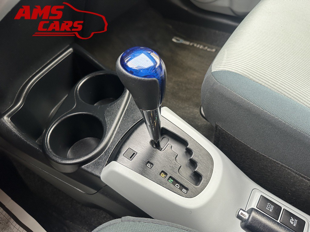 2012 Toyota Prius Image 36