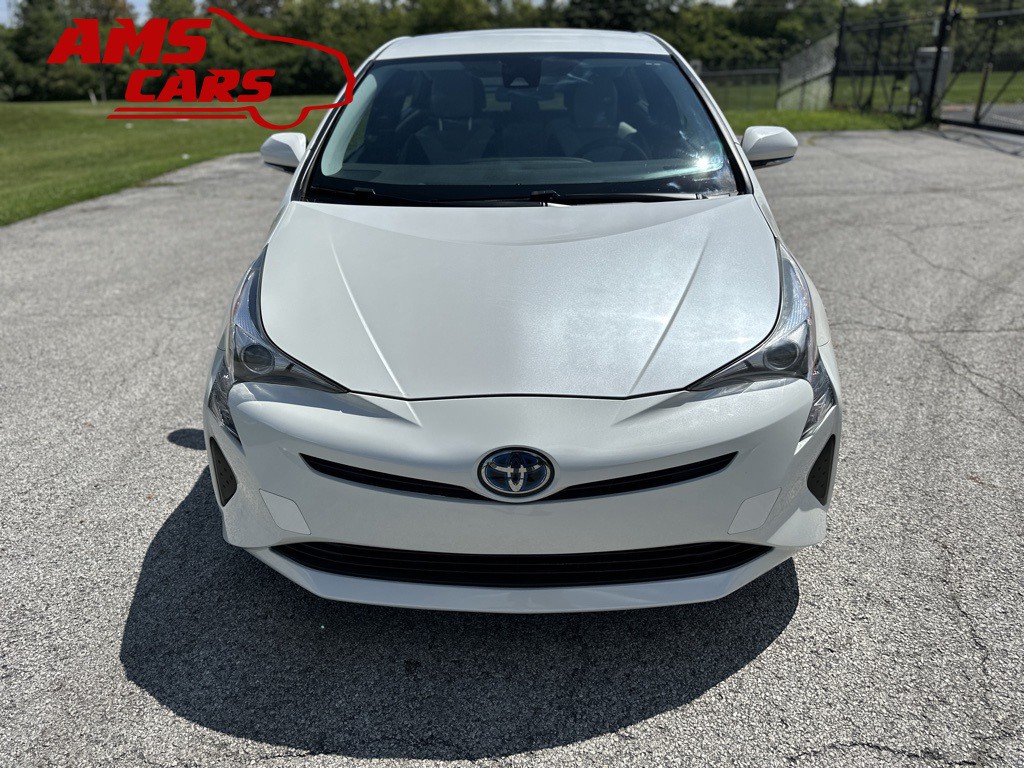 2017 Toyota Prius Image 2