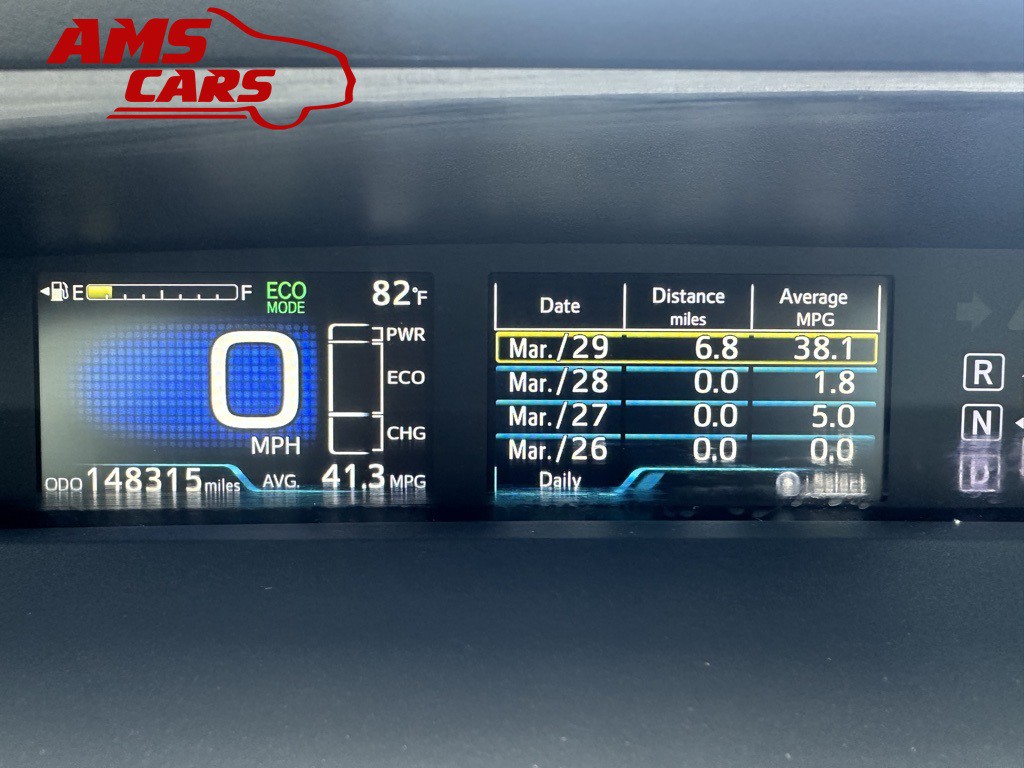 2017 Toyota Prius Image 24