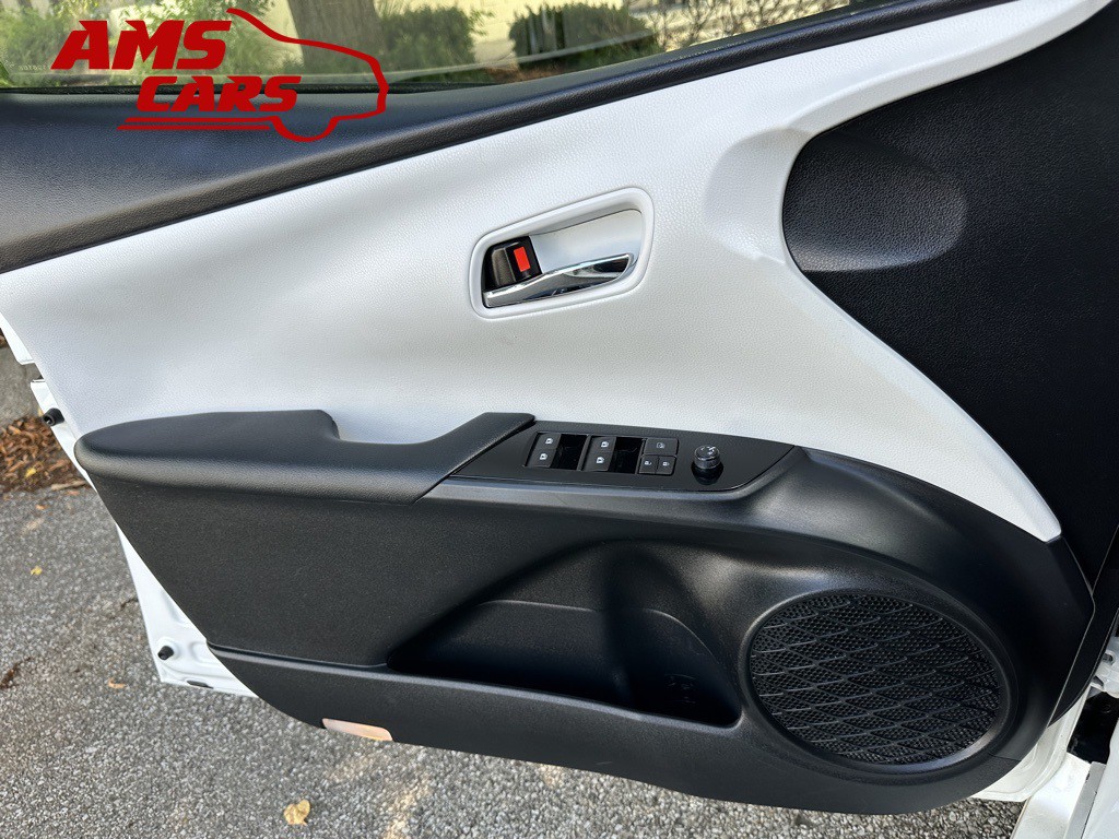2017 Toyota Prius Image 49