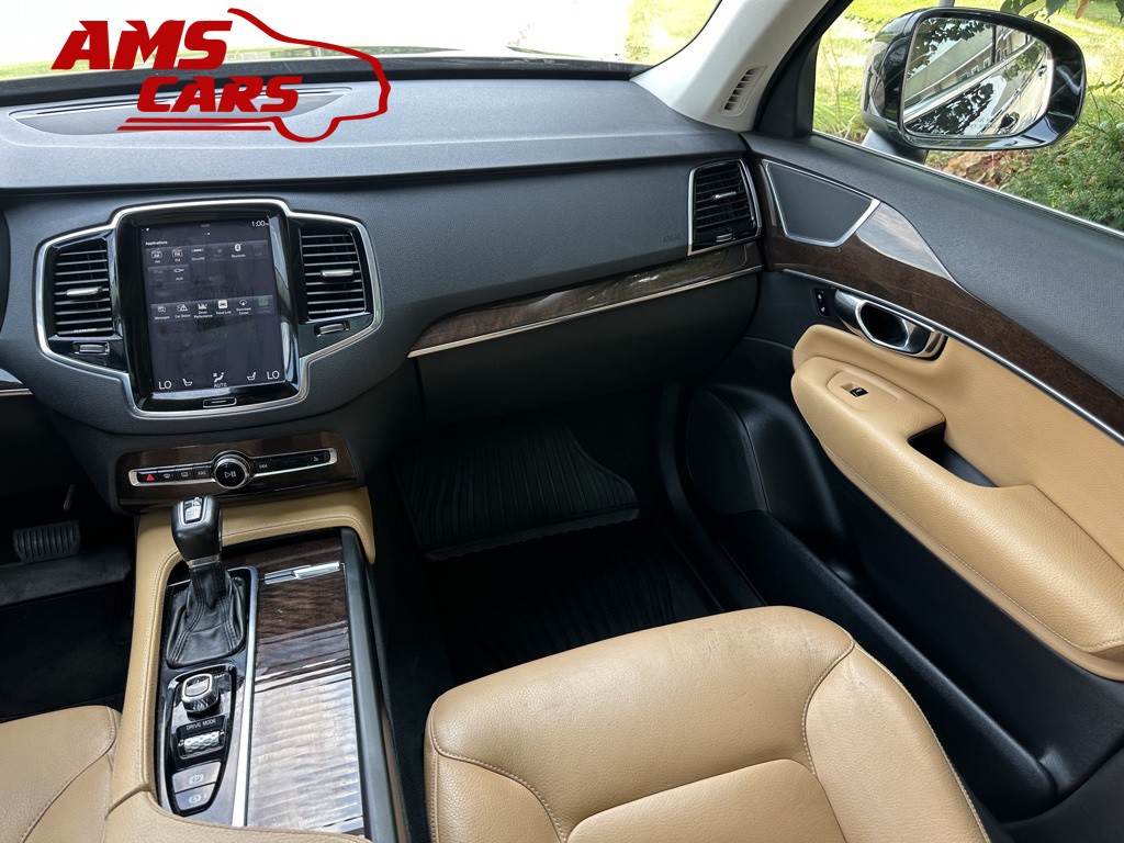 2016 Volvo XC90 Image 9