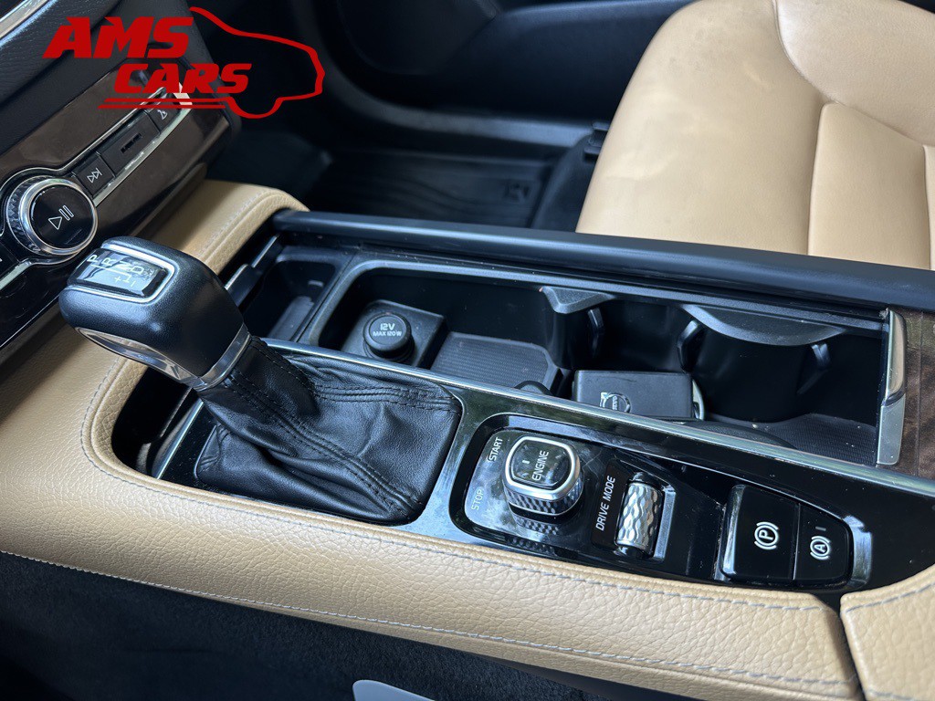 2016 Volvo XC90 Image 44
