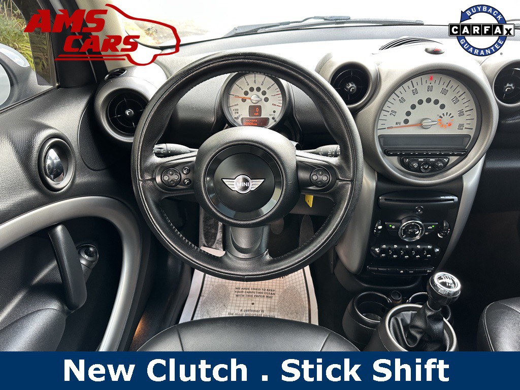 2012 MINI Countryman Image 9