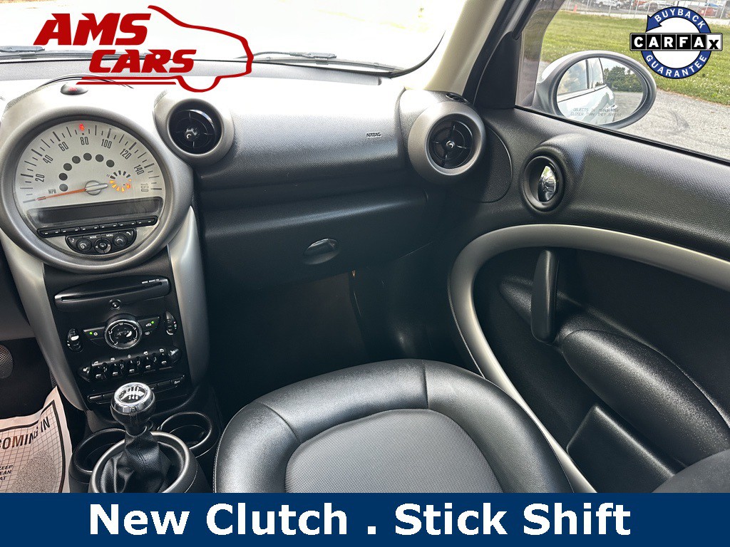 2012 MINI Countryman Image 11
