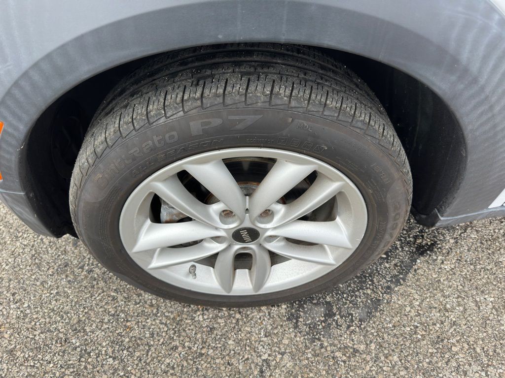 2012 MINI Countryman Image 29