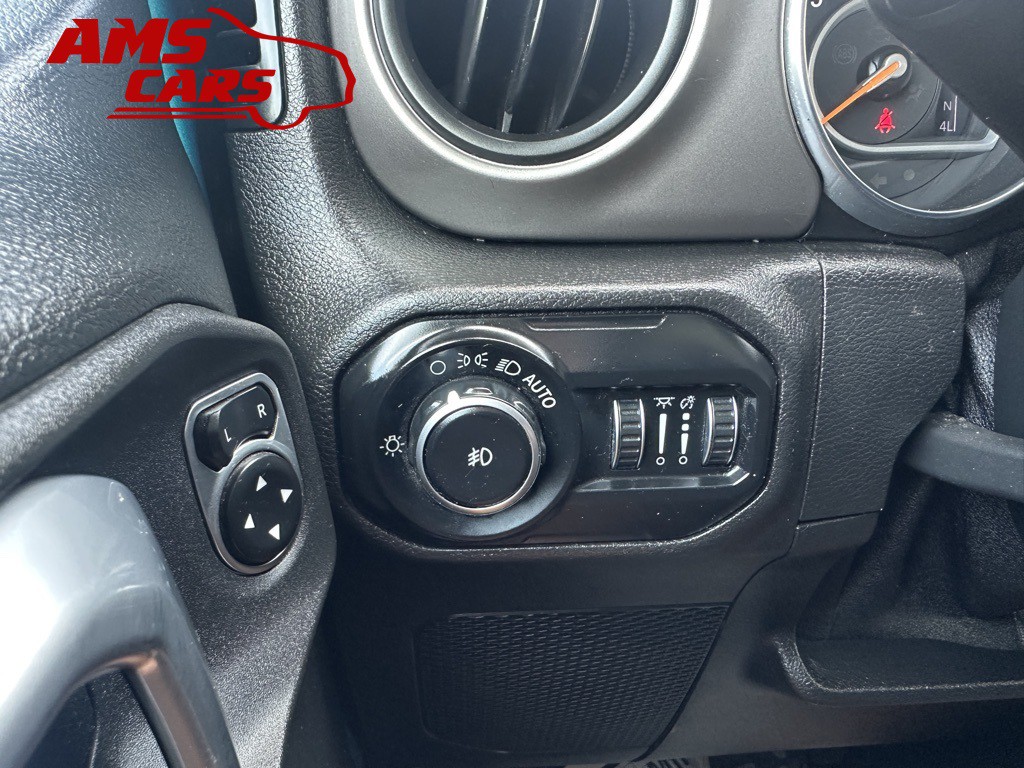 2020 Jeep Wrangler Image 29