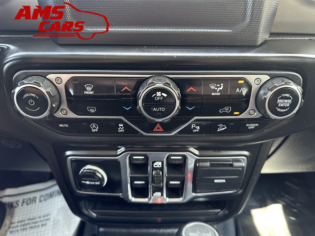 2020 Jeep Wrangler Image 38