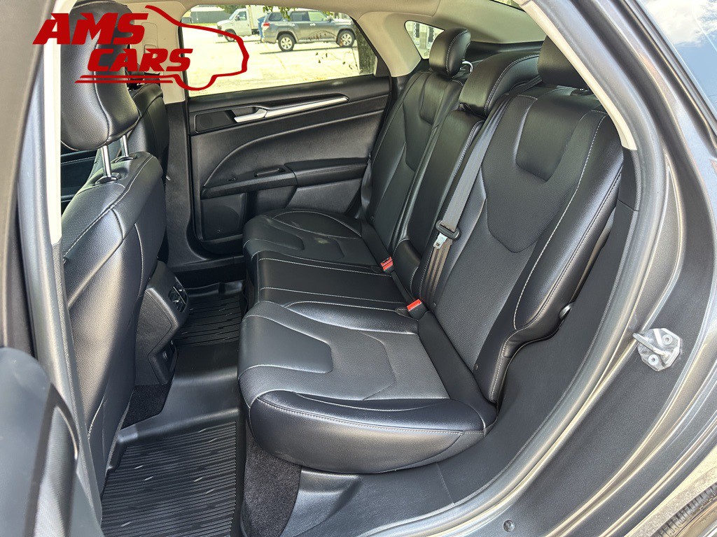 2017 Ford Fusion Image 14