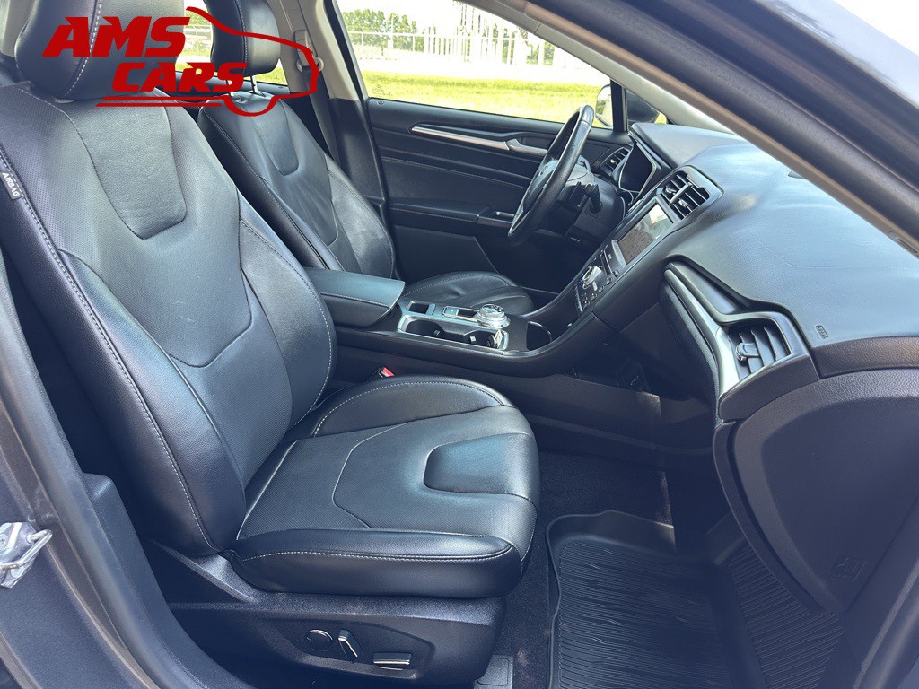 2017 Ford Fusion Image 19