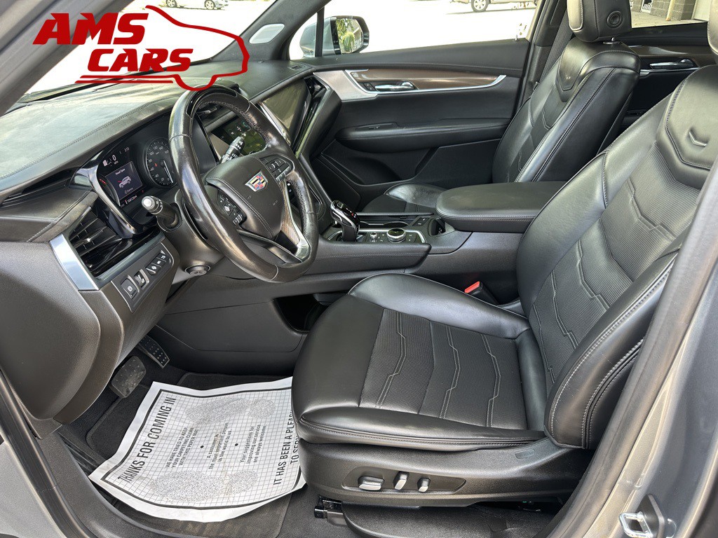2022 Cadillac XT6 Image 10