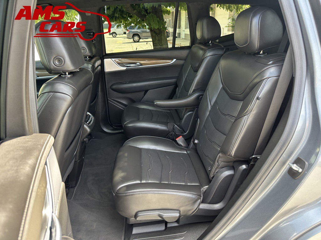 2022 Cadillac XT6 Image 13