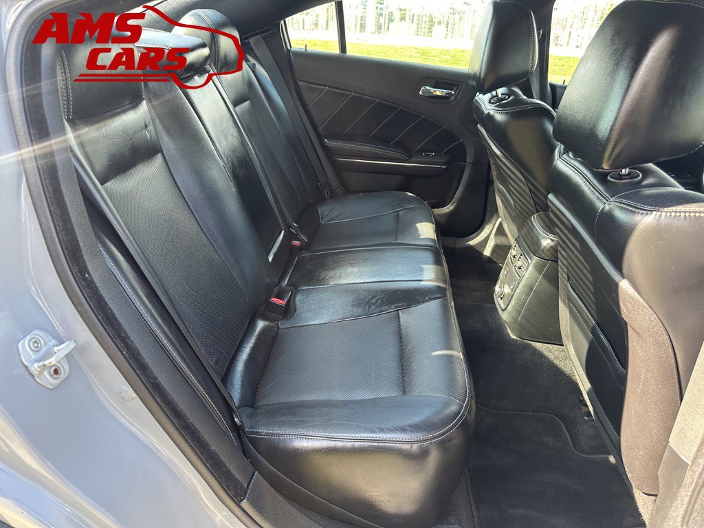 2014 Dodge Charger Image 16