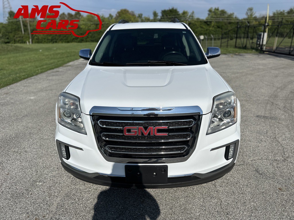 2017 GMC Terrain Image 2