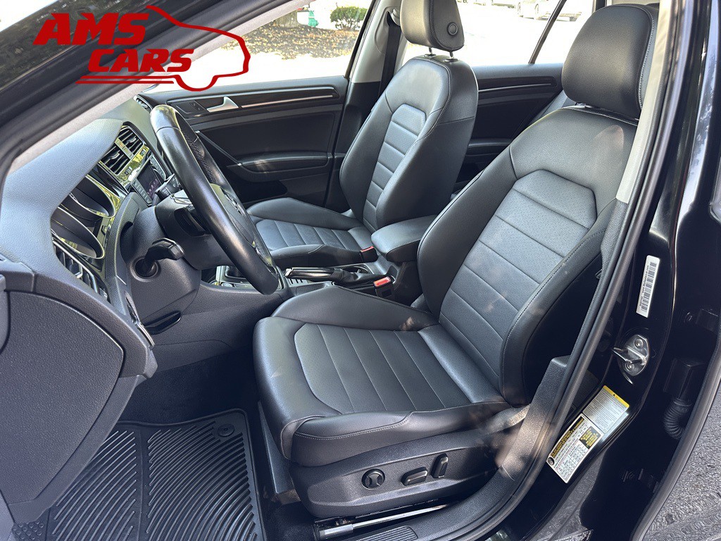 2015 Volkswagen Golf Image 12