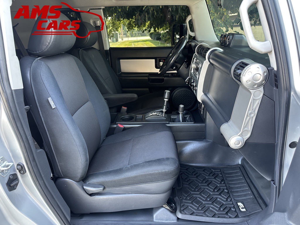 2007 Toyota FJ Cruiser Image 17