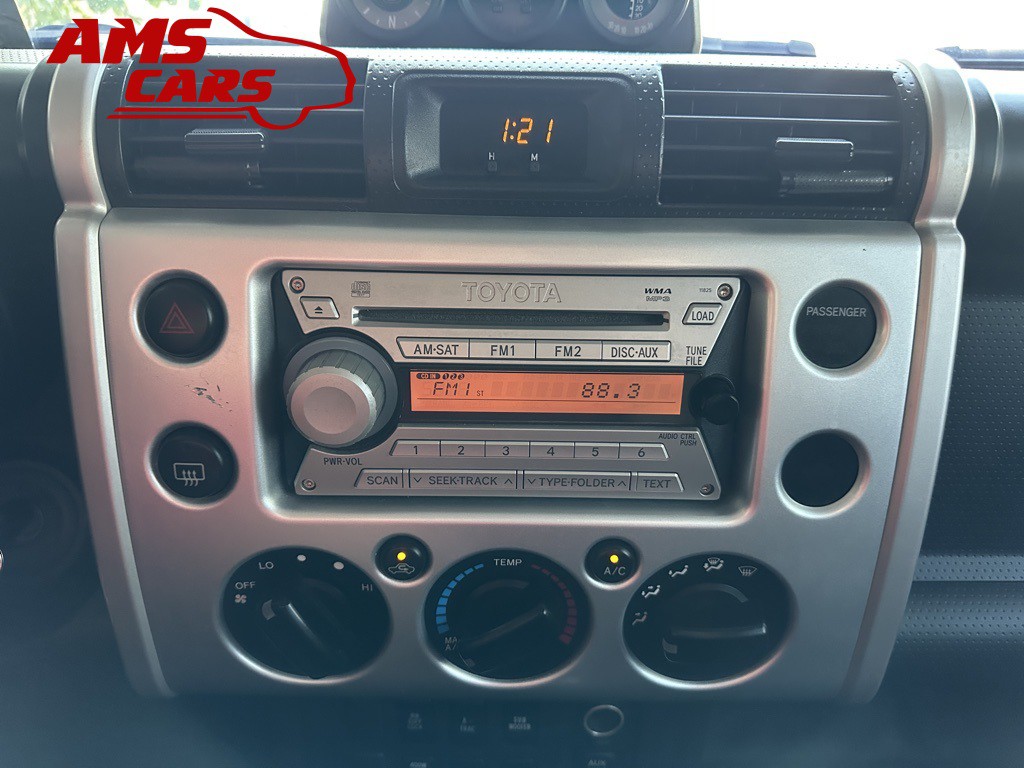 2007 Toyota FJ Cruiser Image 21