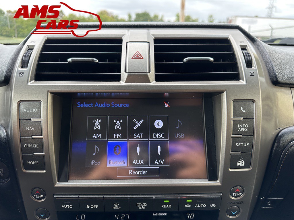 2016 Lexus GX Image 27
