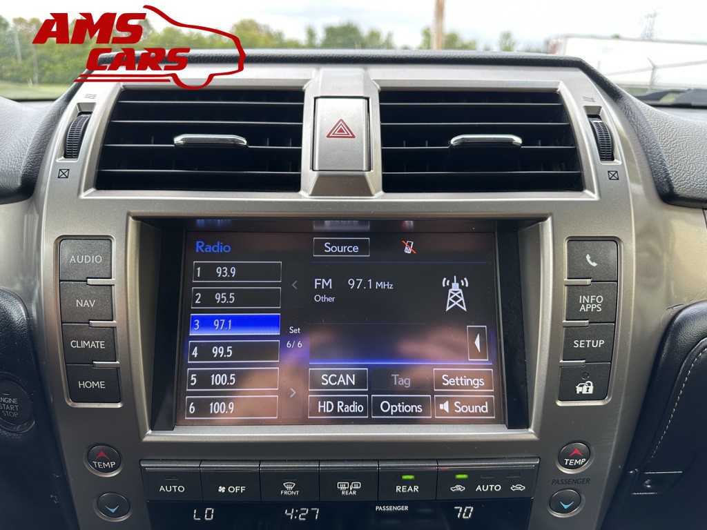 2016 Lexus GX Image 28