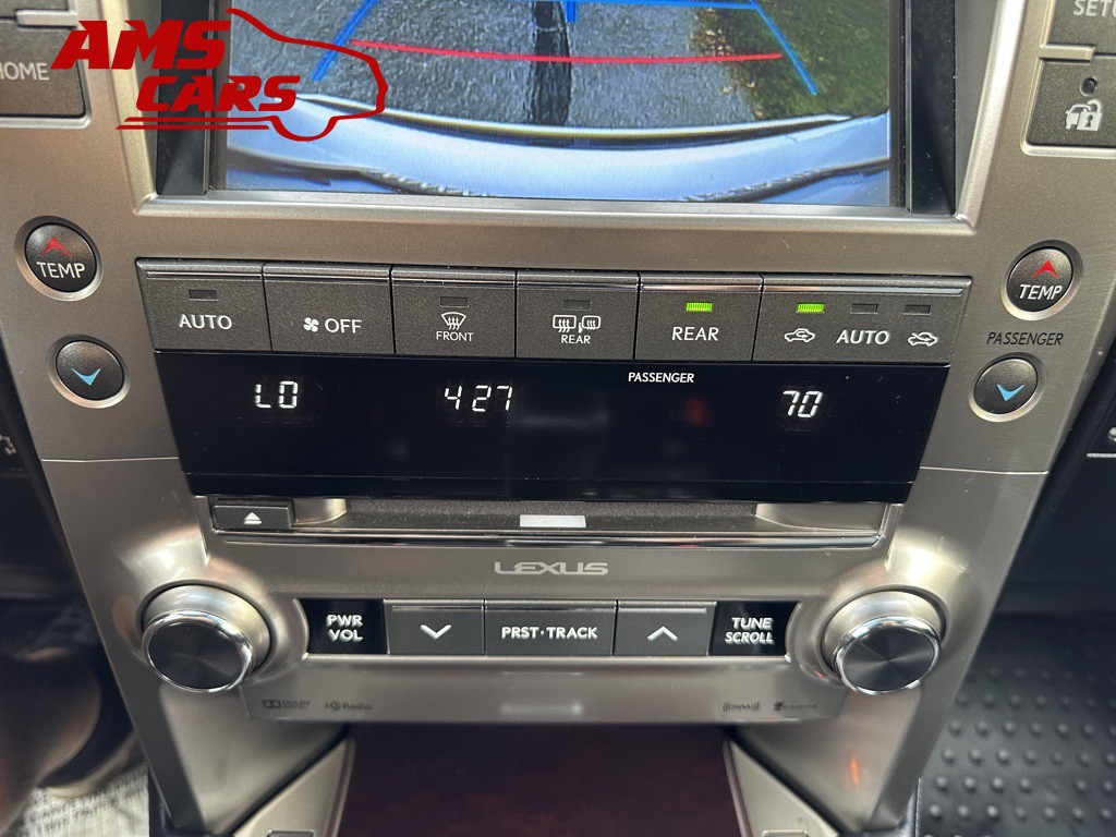 2016 Lexus GX Image 34