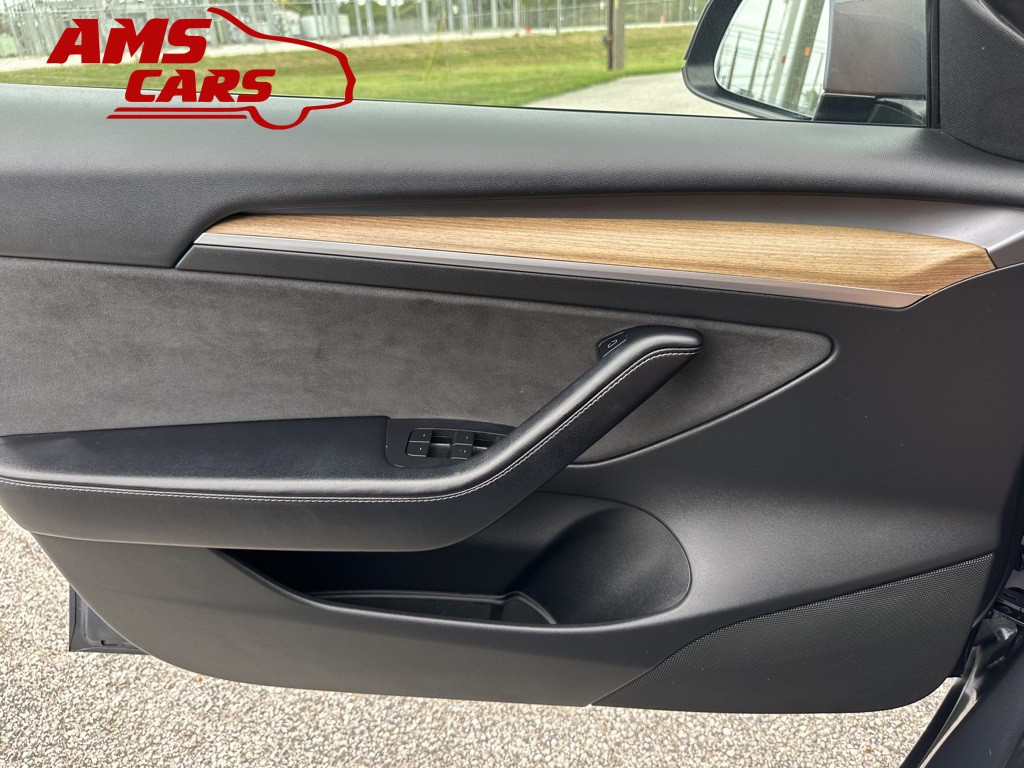 2021 Tesla Model 3 Image 39