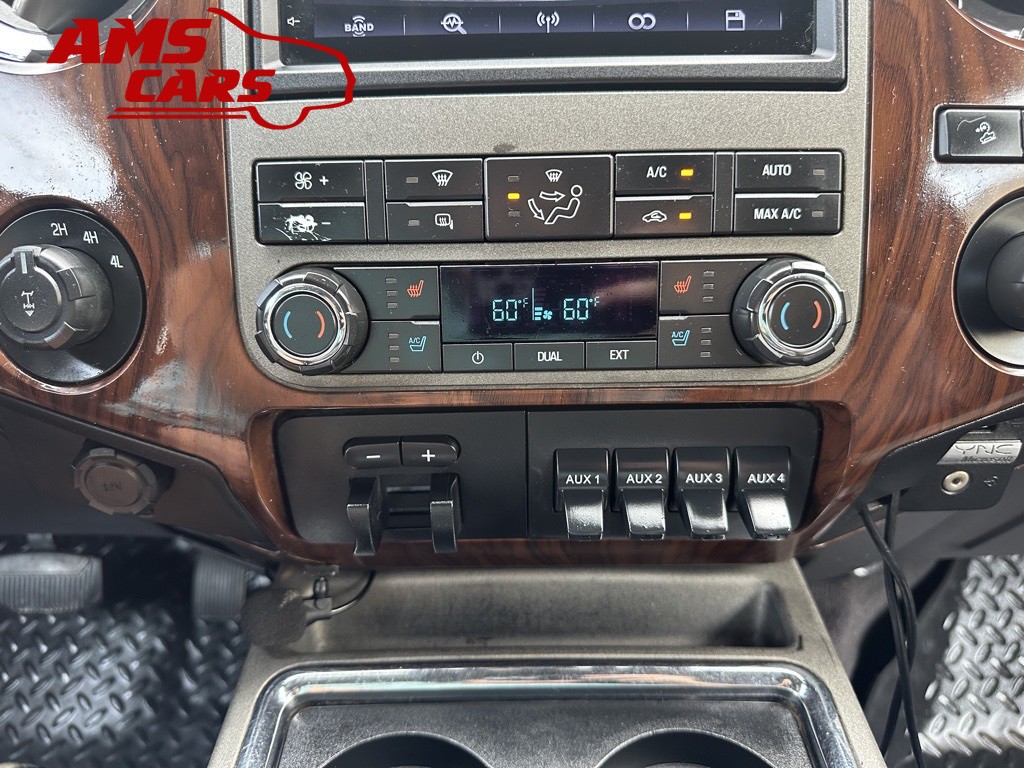 2011 Ford F-250 Image 28