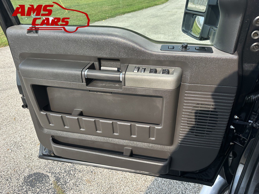 2011 Ford F-250 Image 31