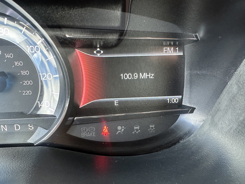 2018 Ford Explorer Image 32