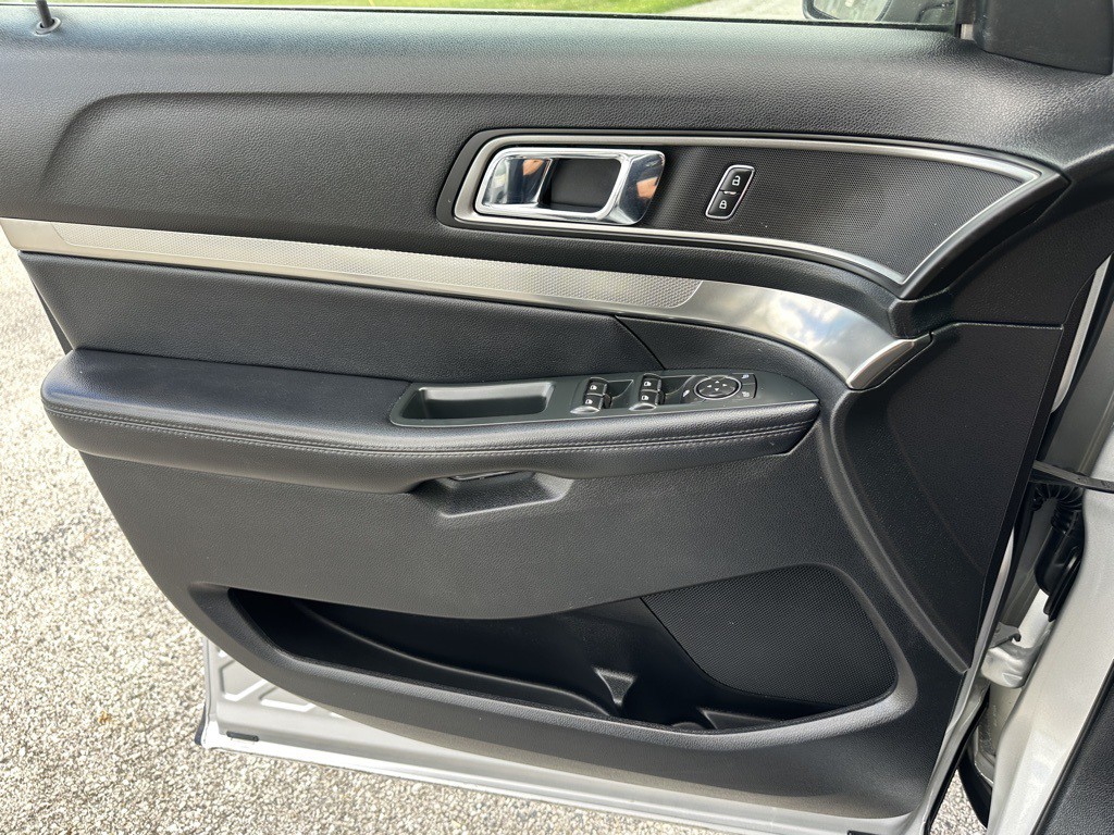 2018 Ford Explorer Image 54