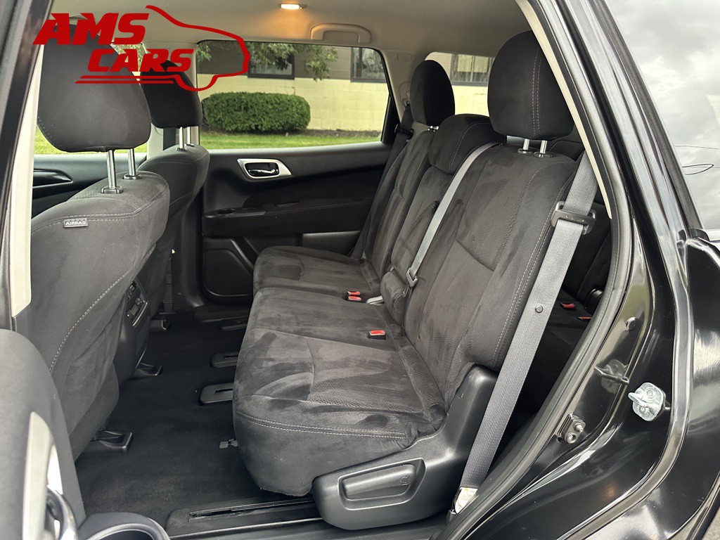 2015 Nissan Pathfinder Image 13