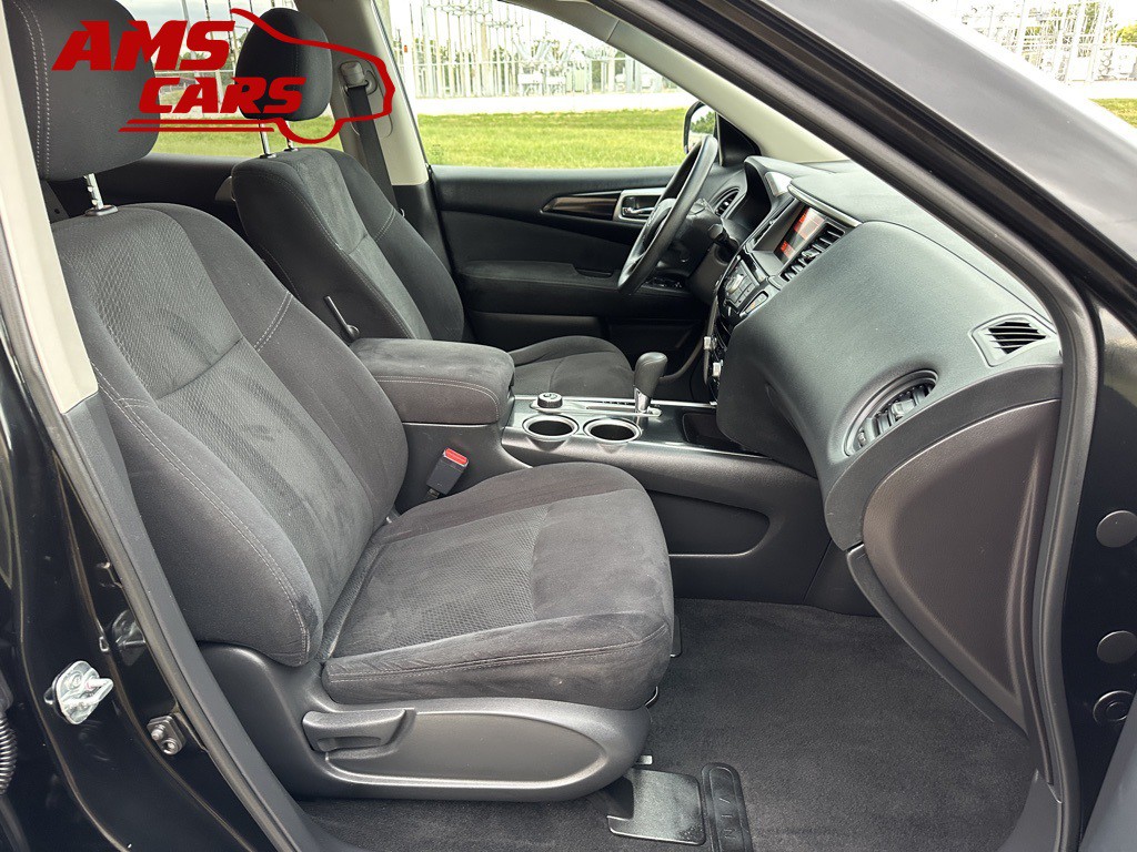2015 Nissan Pathfinder Image 18