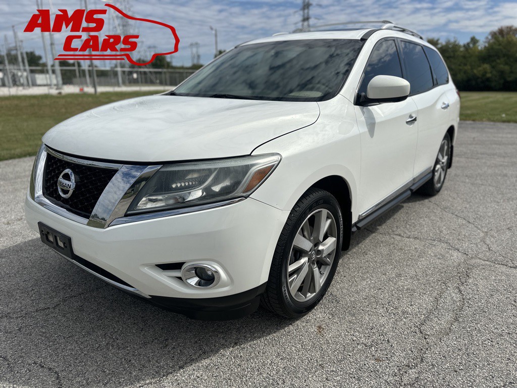 2013 Nissan Pathfinder Image 1
