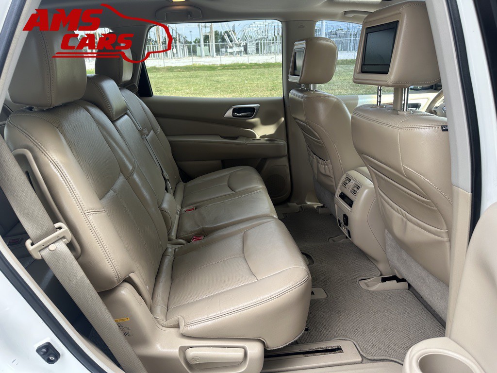 2013 Nissan Pathfinder Image 18