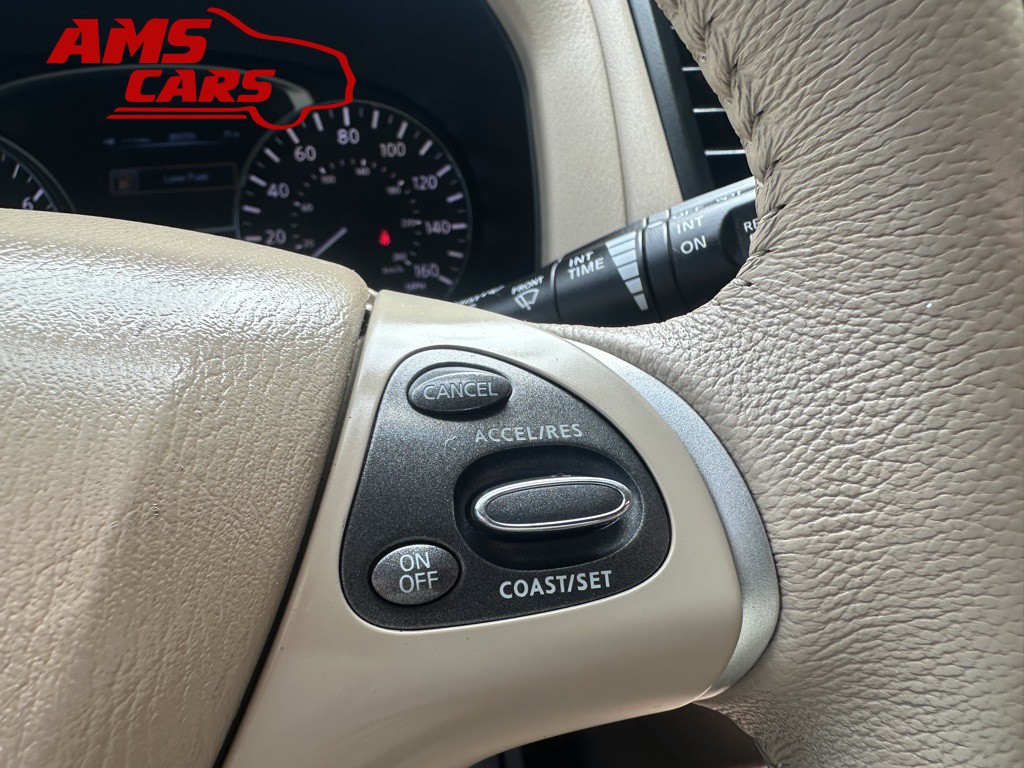 2013 Nissan Pathfinder Image 22