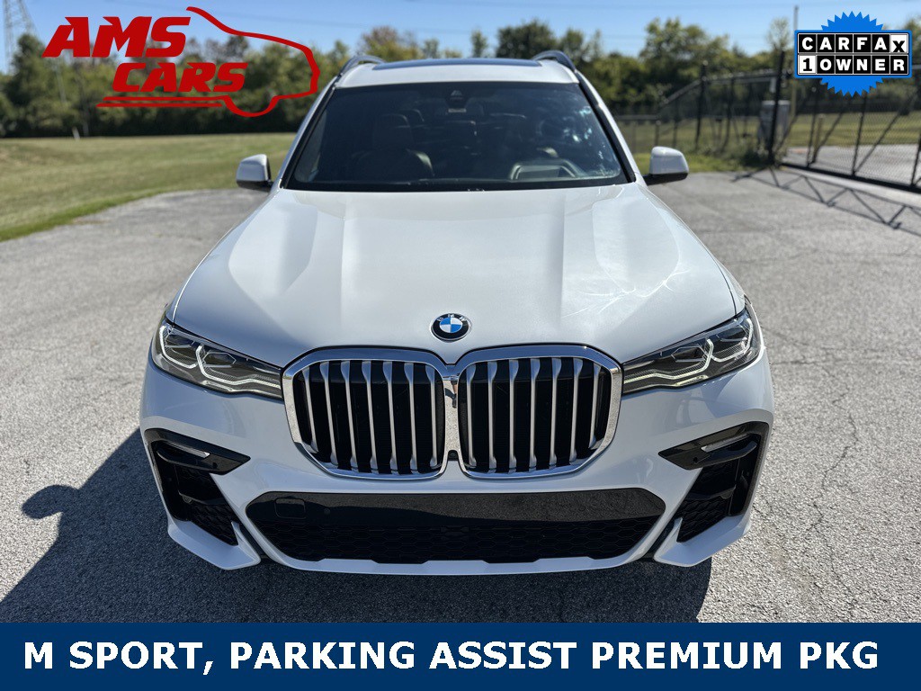 2022 BMW X7 Image 2